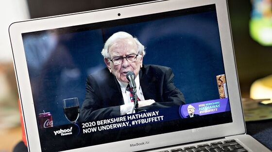 Buffett Singles Out Apple Among Top Three Valuable Holdings