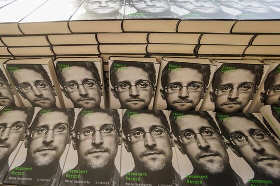 Snowden’s Book Is a Bestseller -- and a Honeypot for Hackers
