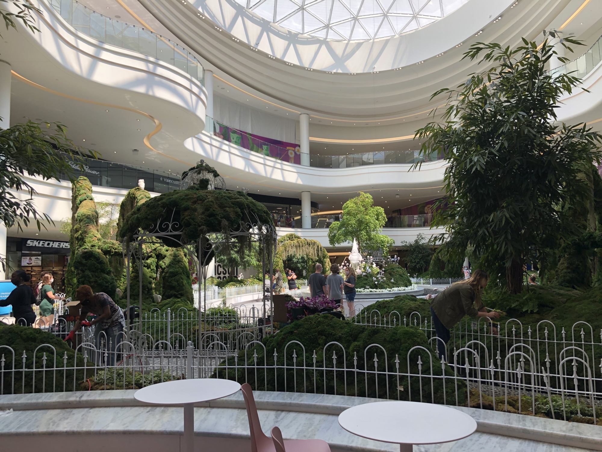 Mega-Mall Vs. Mall Next Door? A Shopping Showdown In The Garden State