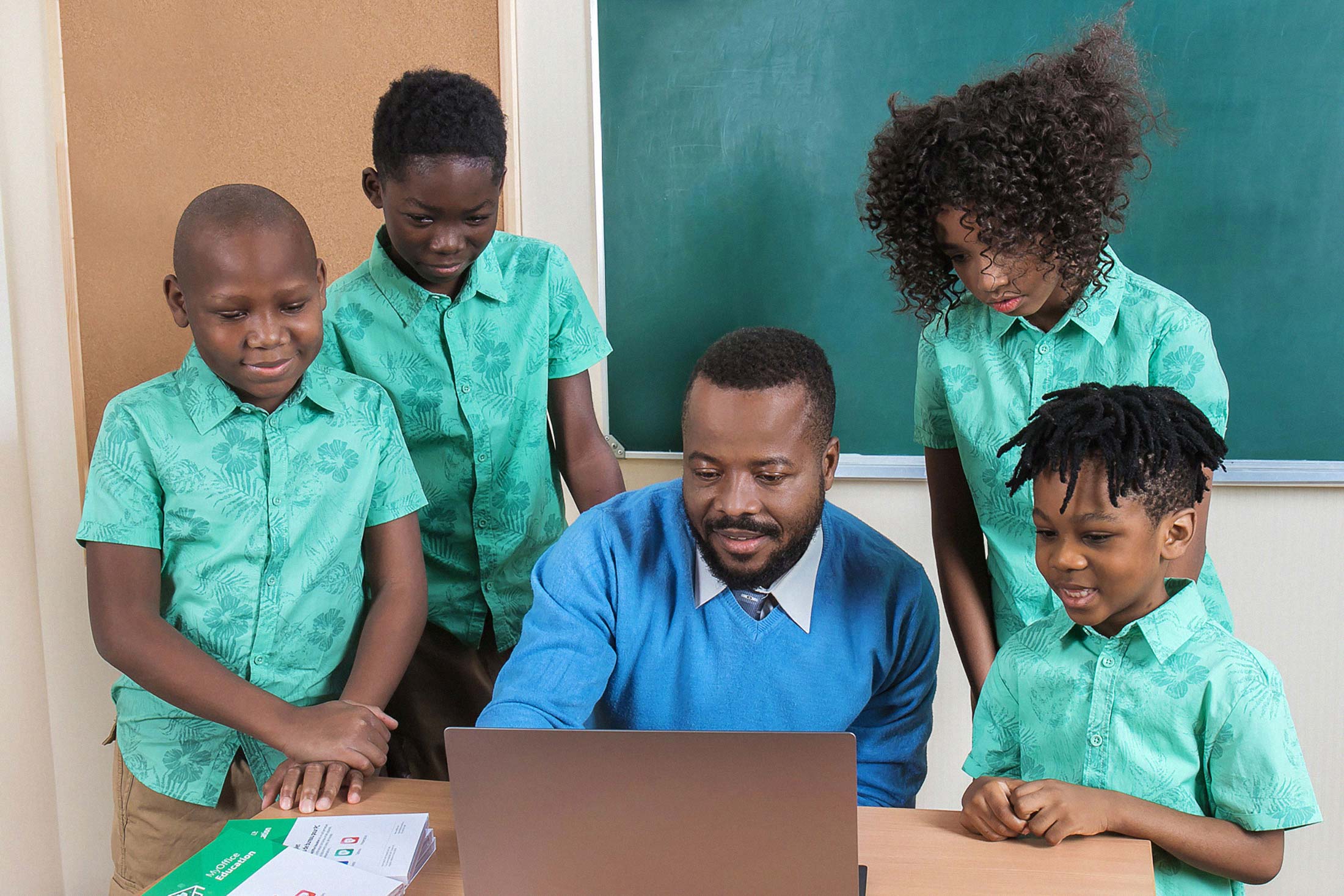 School children in Cameroon take&nbsp;in&nbsp;MyOffice software.