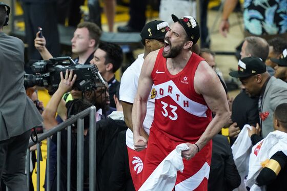 Toronto Erupts as Kawhi Leonard, Rookie Coach Lead Raptors to NBA Title