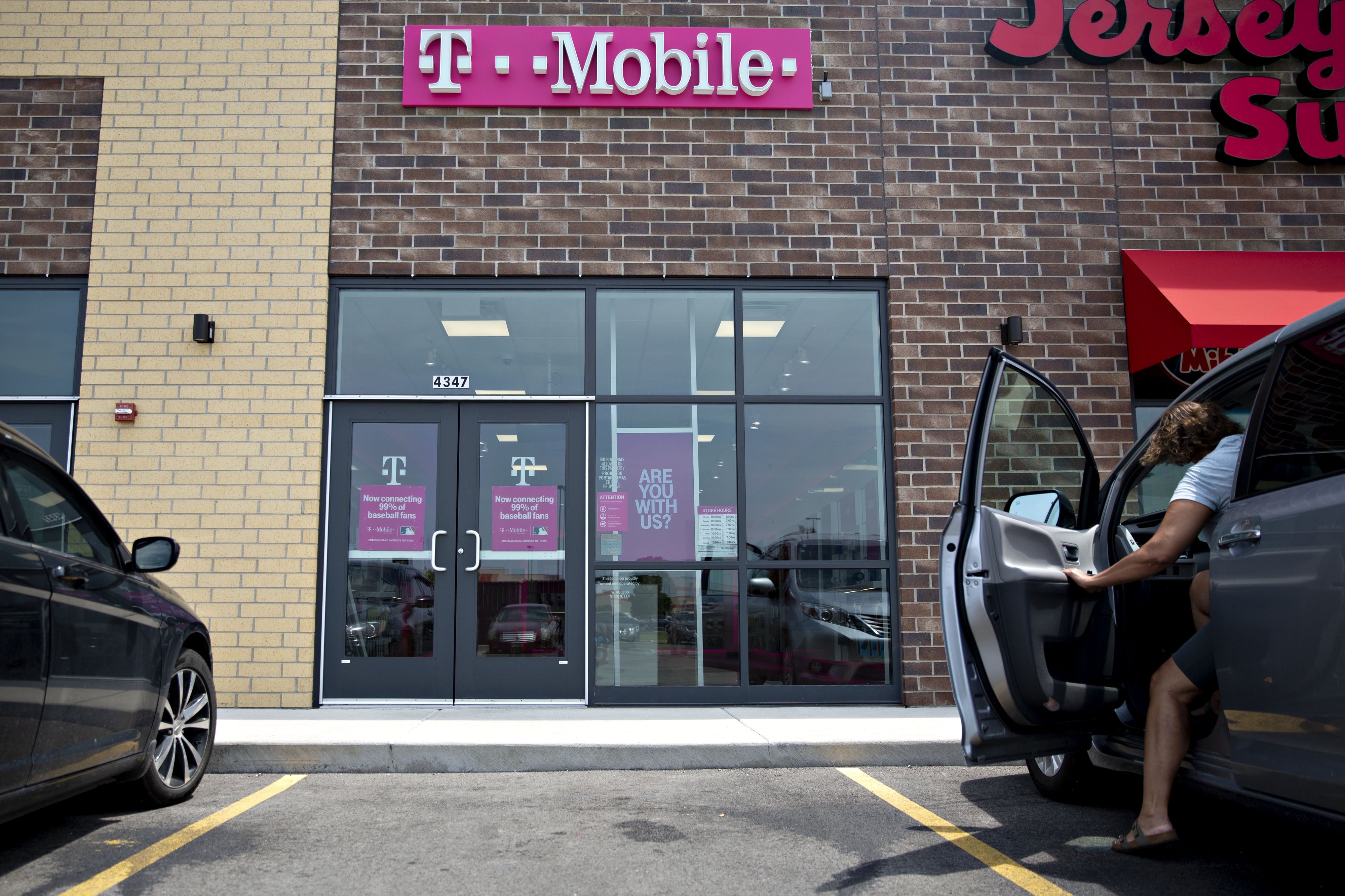 SoftBank Confirms It Is Mulling Deal to Sell T-Mobile Shares ...