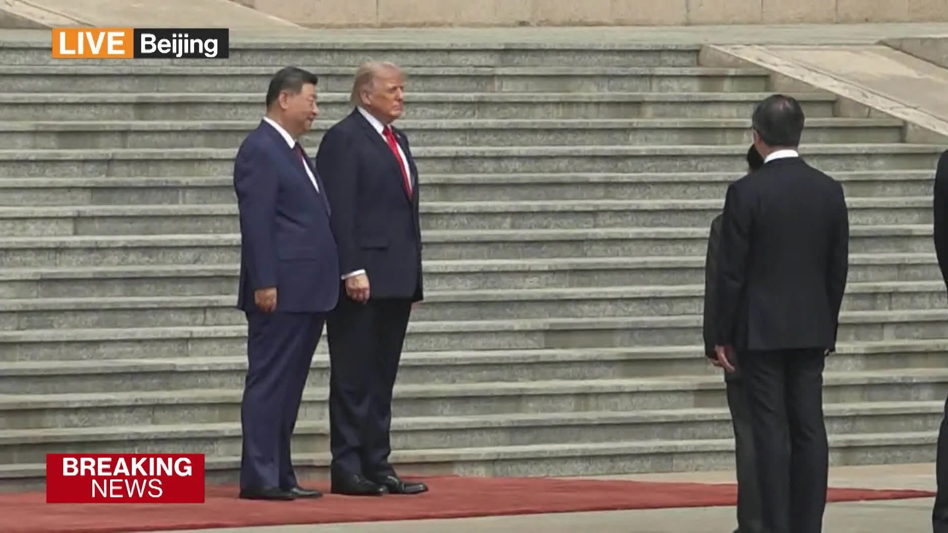Watch China's Xi Greets Trump in Beijing - Bloomberg