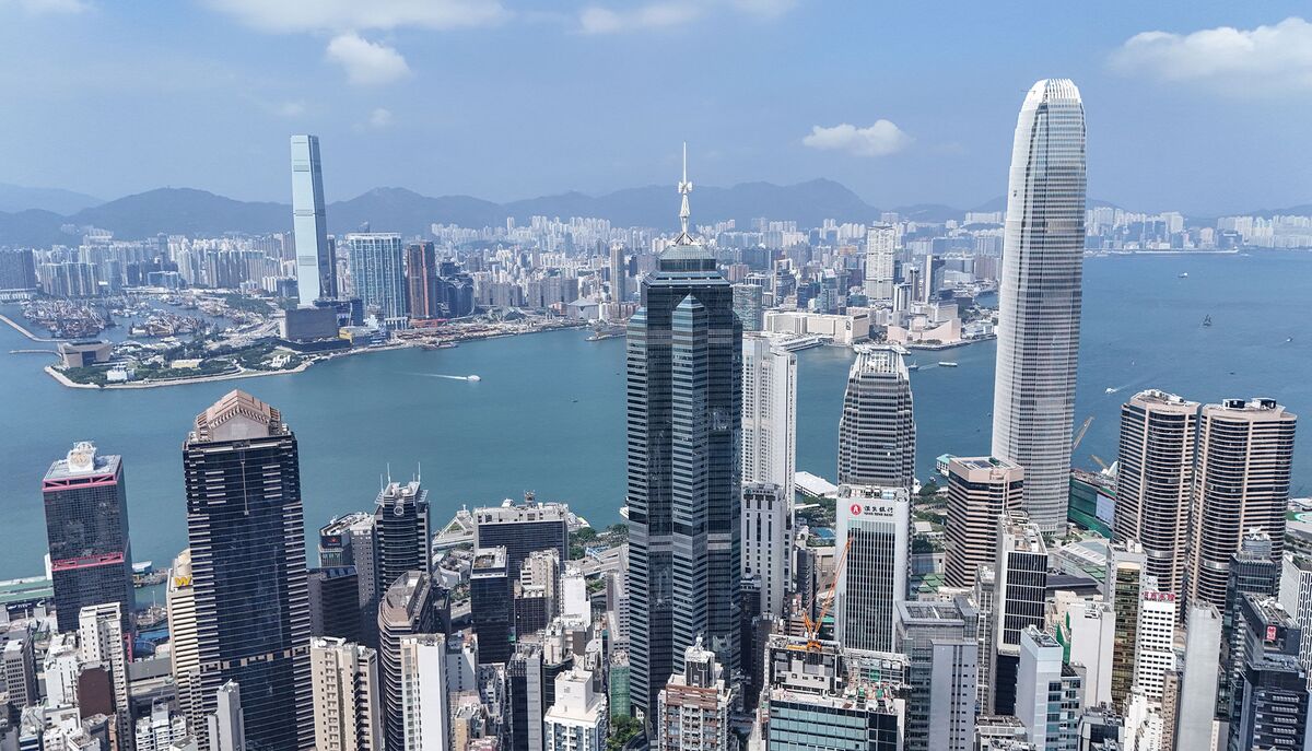 Hong Kong Regulator Warns Banks Further on Inflated IPO Demand