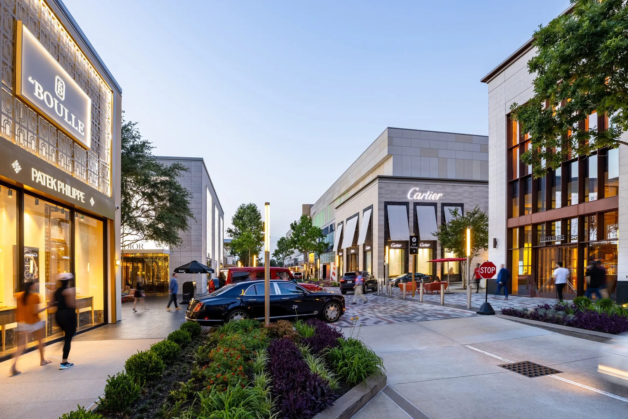 River Oaks District