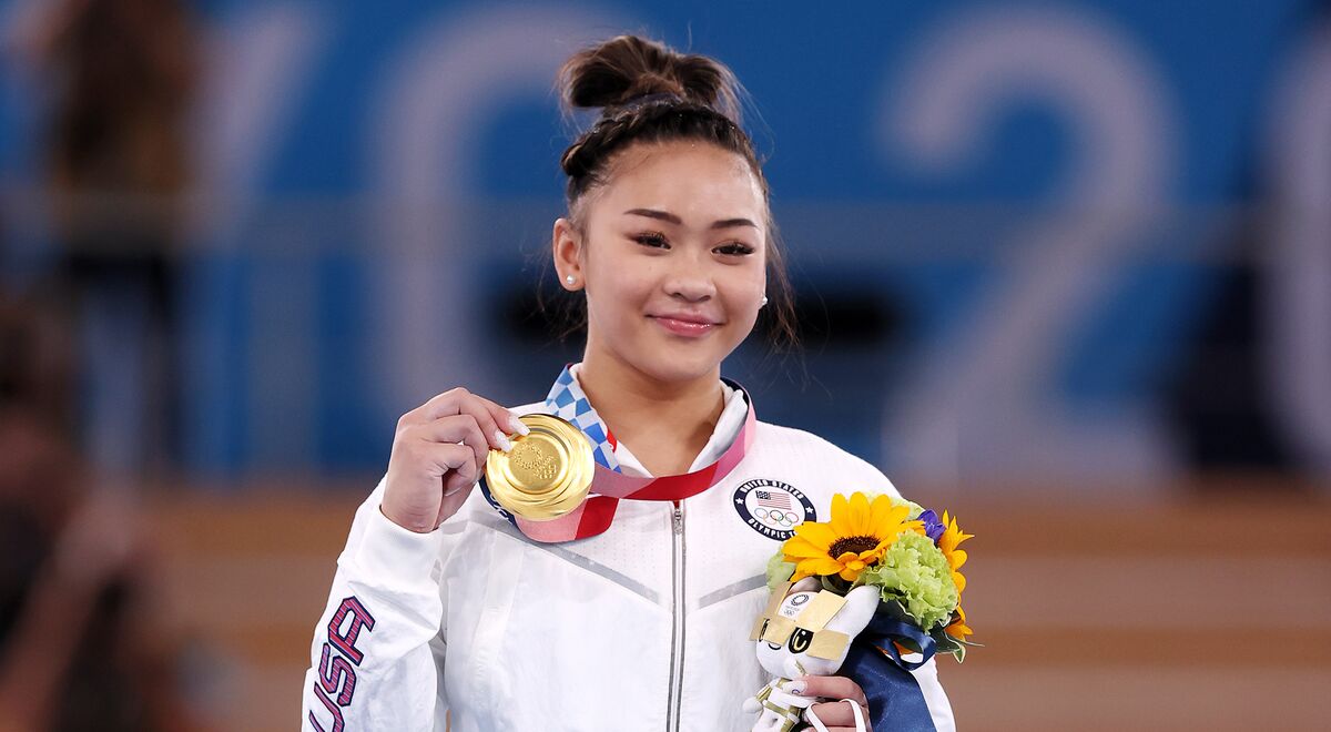 Sunisa Lee Gold Medal: Family, Hmong Community Reacts to Olympic Win ...