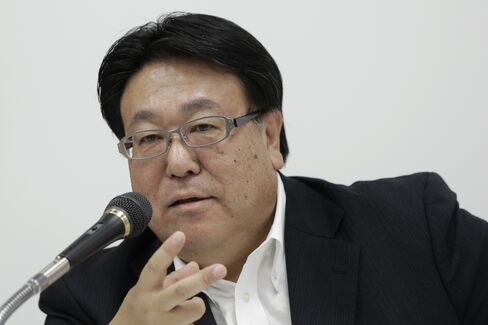 倉石誠司氏