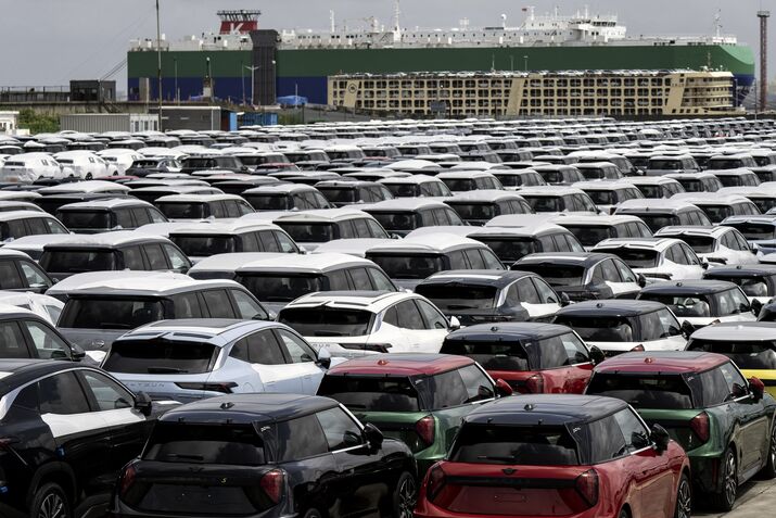 Vehicles Ready for Shipment at Shanghai Port