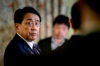 Trump-Ishiba Call Gives Akazawa Momentum For Trade Talks