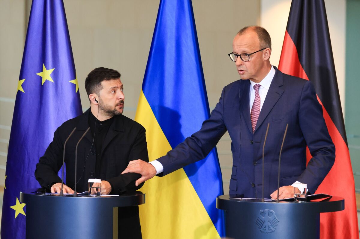 Germany to Help Kyiv Build Long-Range Missiles