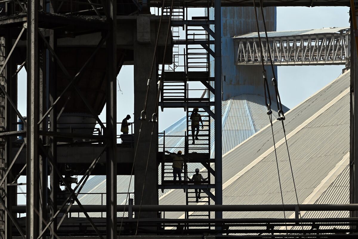 India Implements Overhauled Labor Laws to Attract More Investors