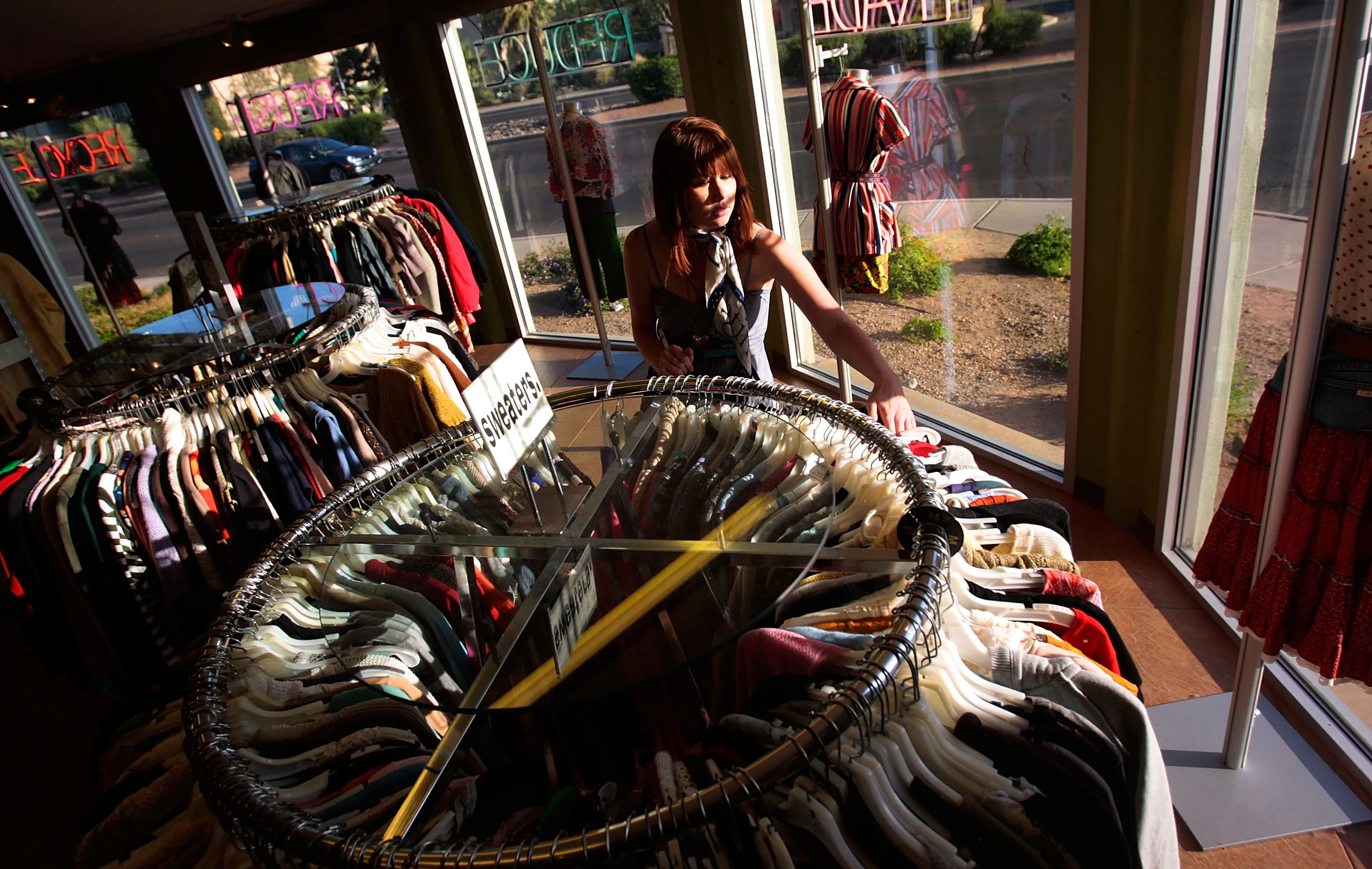 Housing Downturn Spurs Unfinished Development and Labor Surplus in American Southwest
