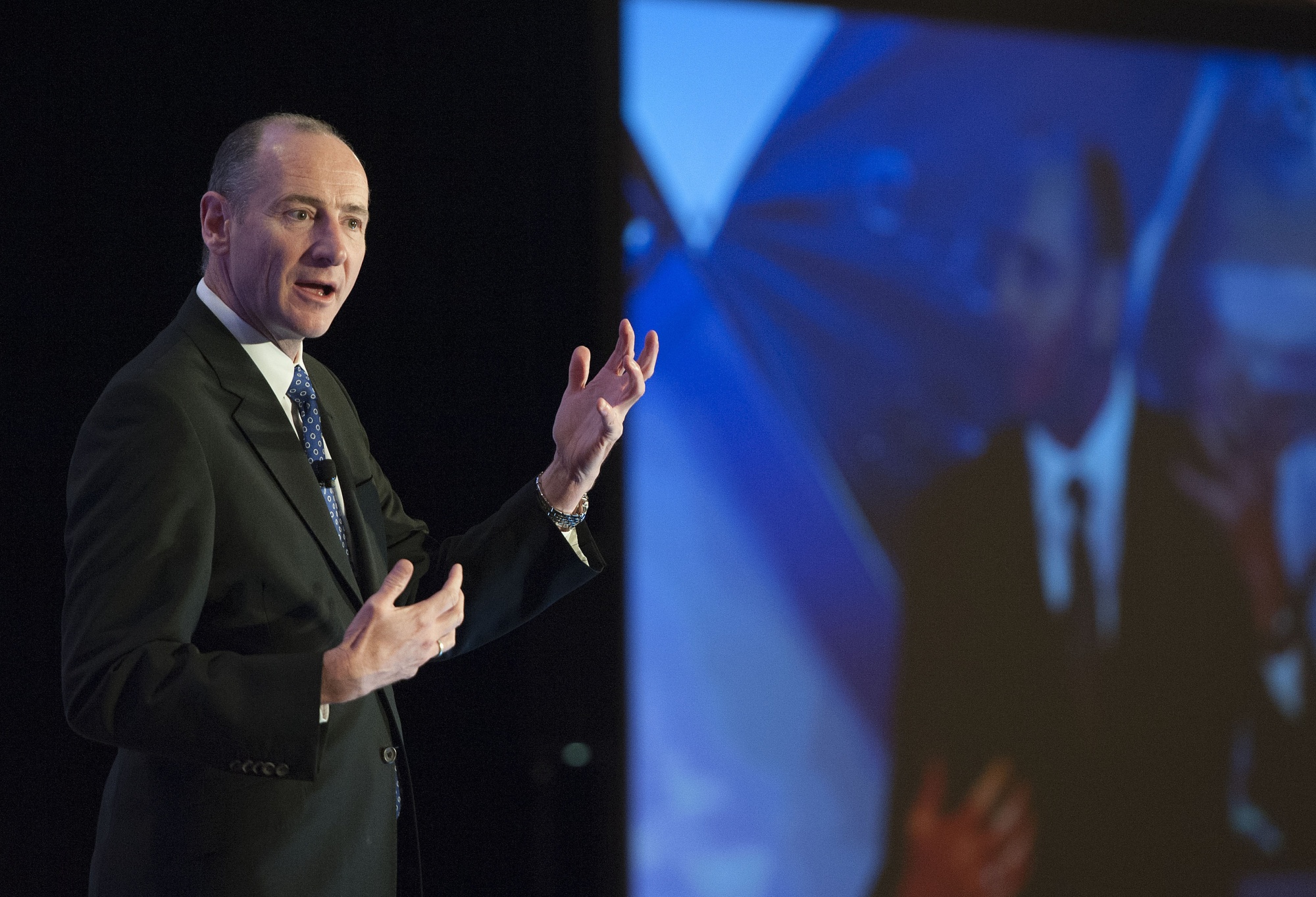 Pearson CEO's Proposed $11 Million Pay Called Excessive - Bloomberg