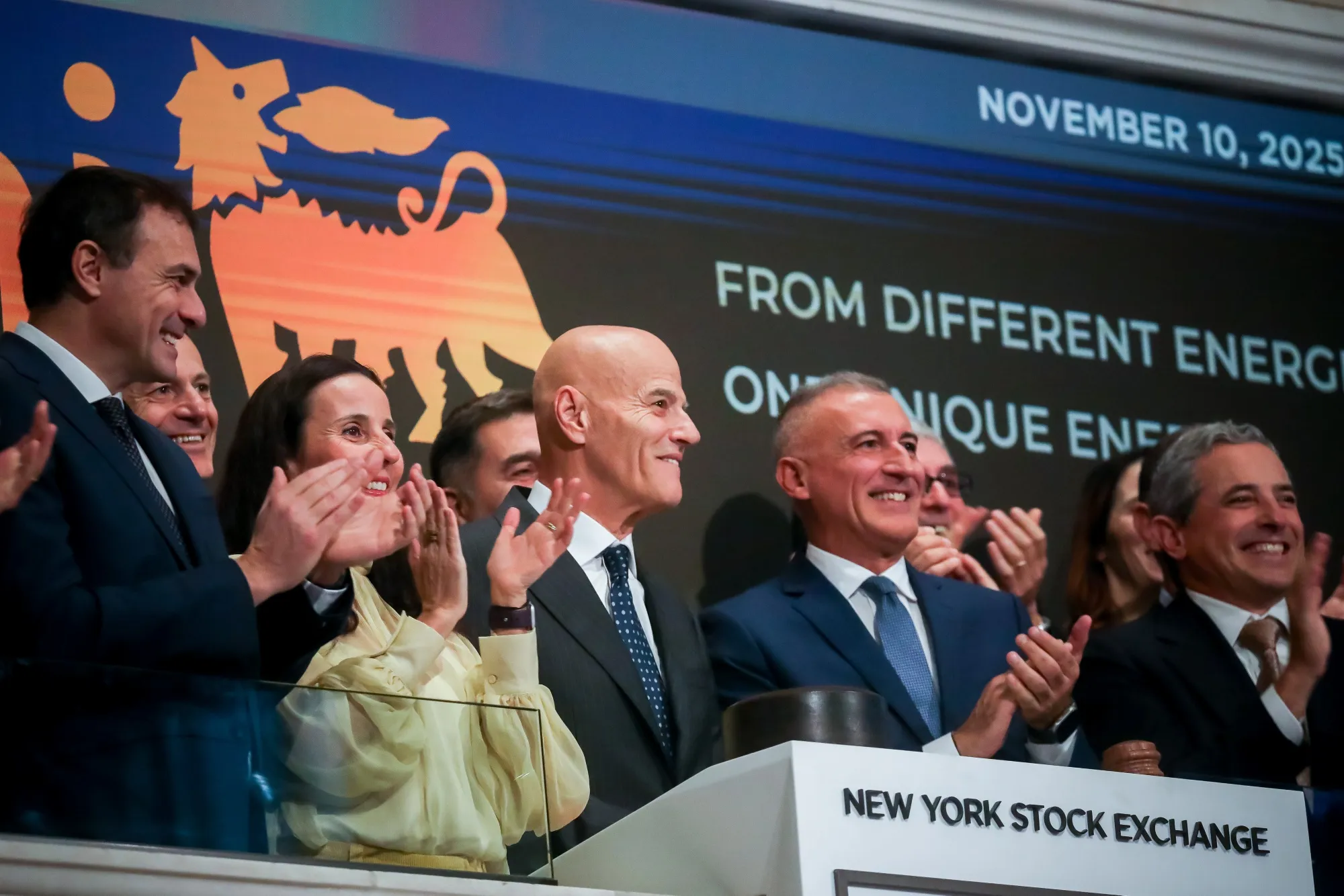 Claudio Descalzi of&nbsp;Eni SpA&nbsp;rings the bell as Wall Street rushed into risk.