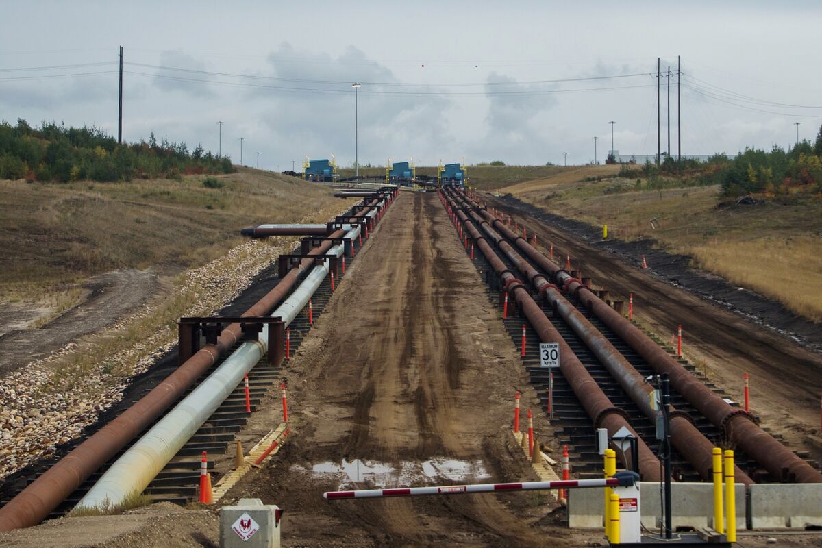 Alberta Backs New Pipeline to Boost Canada’s Oil Exports to Asia