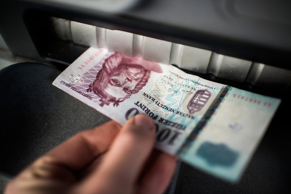Citi Economist Says It Might Be Time To Abolish Cash Bloomberg Citi Economist Says It Might Be Time To Abolish Cash