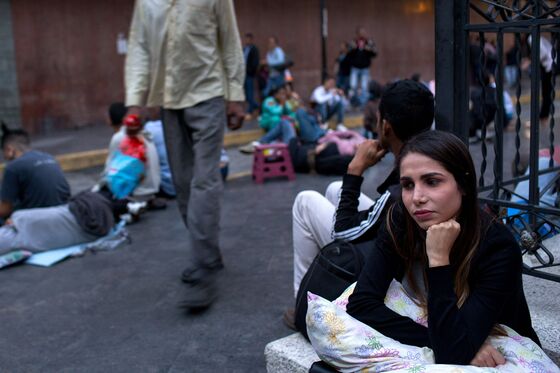 Need to Flee Venezuela? Pay Huge Bribe or Stand in Line Forever