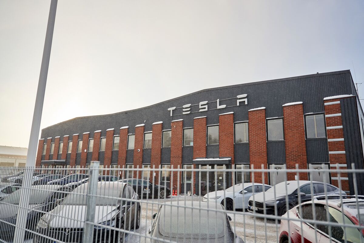 Elon Musk Tesla Loses Swedish Postal Blockade Lawsuit in Latest