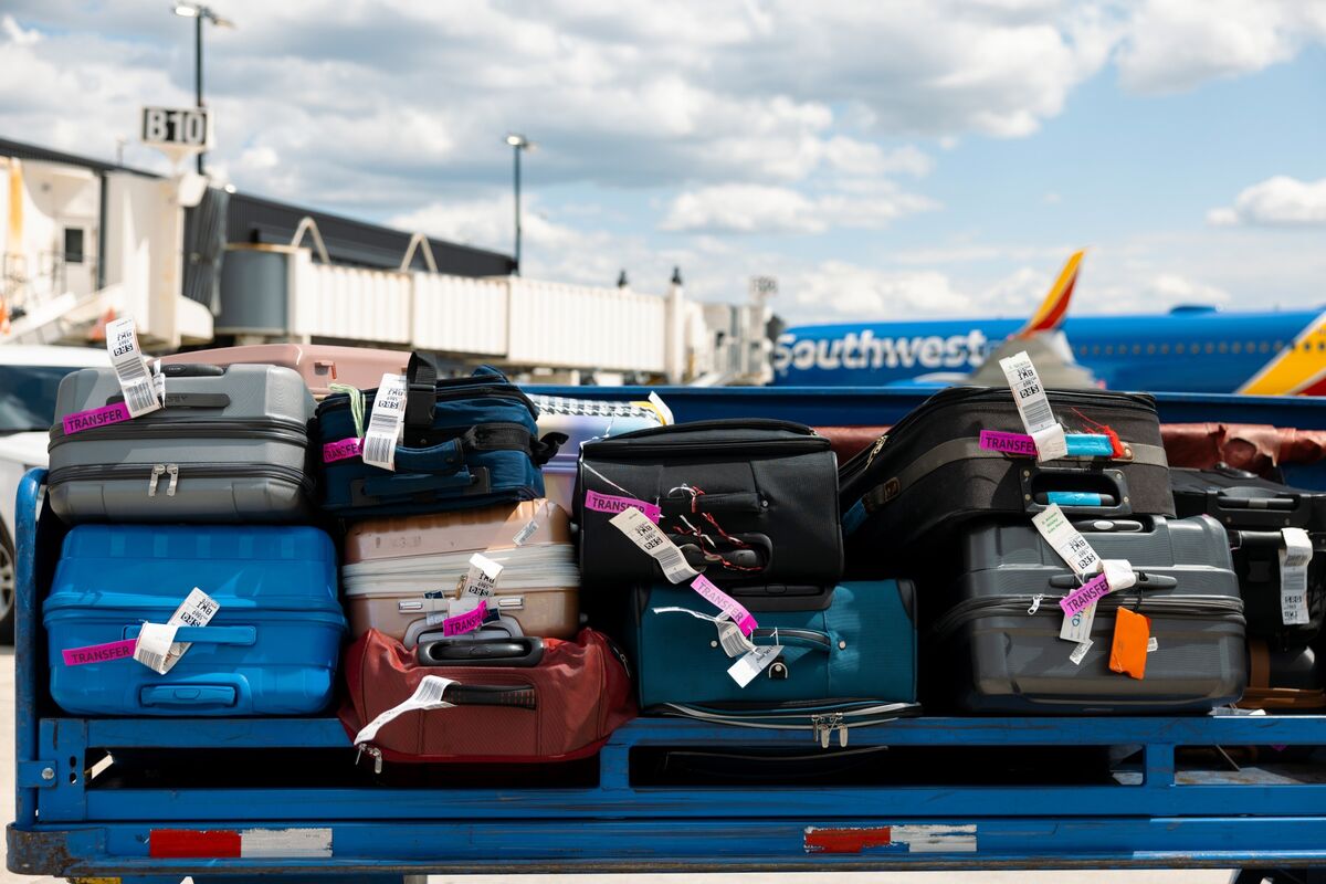 Southwest Airlines LUV Seeks Customer Feedback on Changing Free Bag Policy Bloomberg