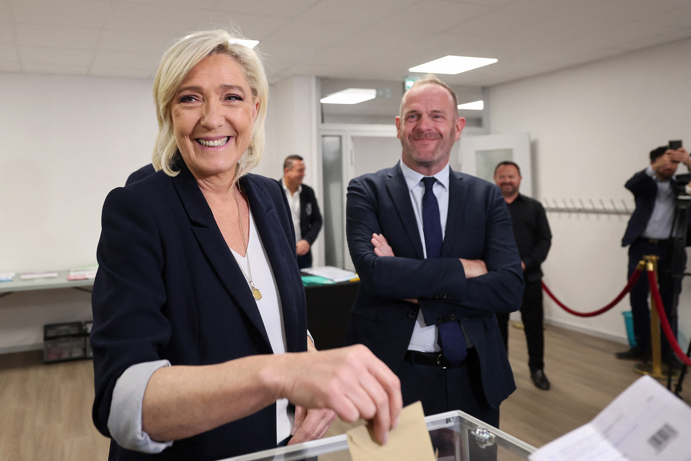 EU Elections: Macron's Group Thrashed by Far-Right Le Pen's Party -  Bloomberg