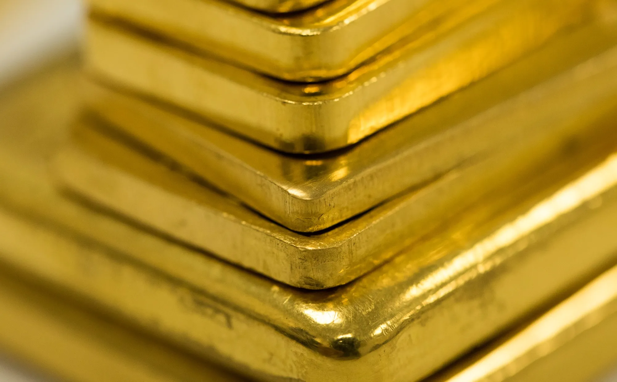 Fearing Inflation, Germans Load Up on Gold Bars