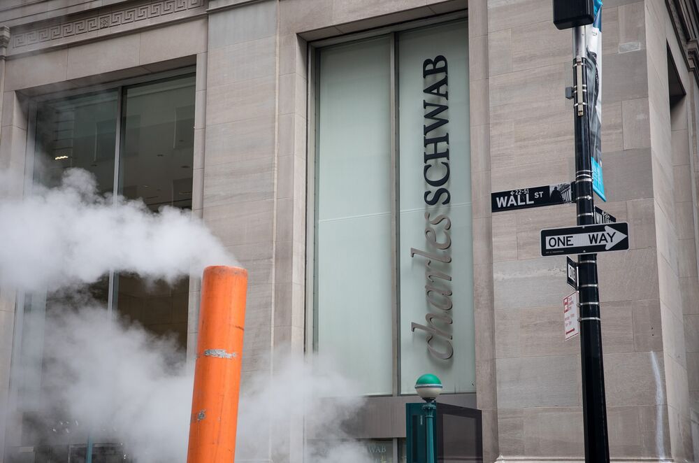 Charles Schwab Zero Fee Plan Pushes Assets To 4 Trillion Bloomberg