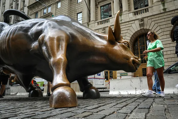 There’s a bull market in bonds.