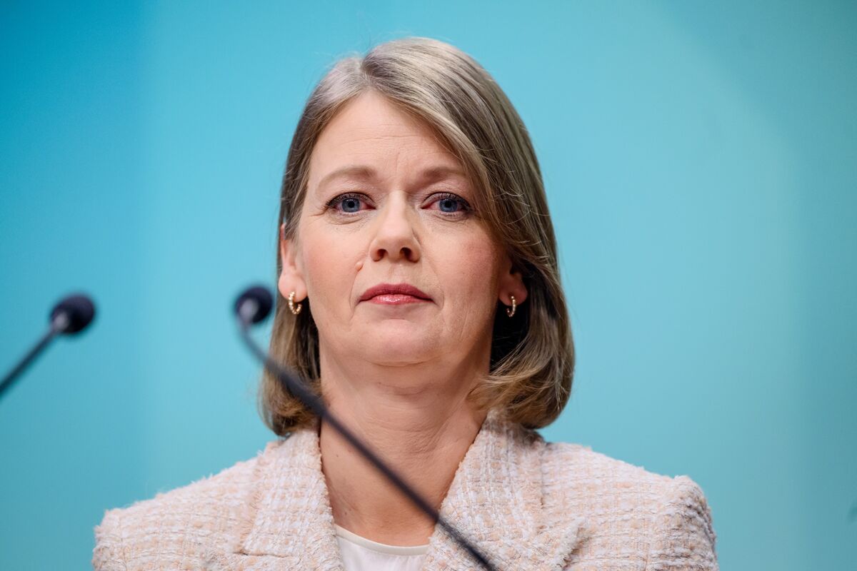 🟪"La Norvegia mantiene una politica monetaria restrittiva: rinviato l'allentamento post-pandemia"