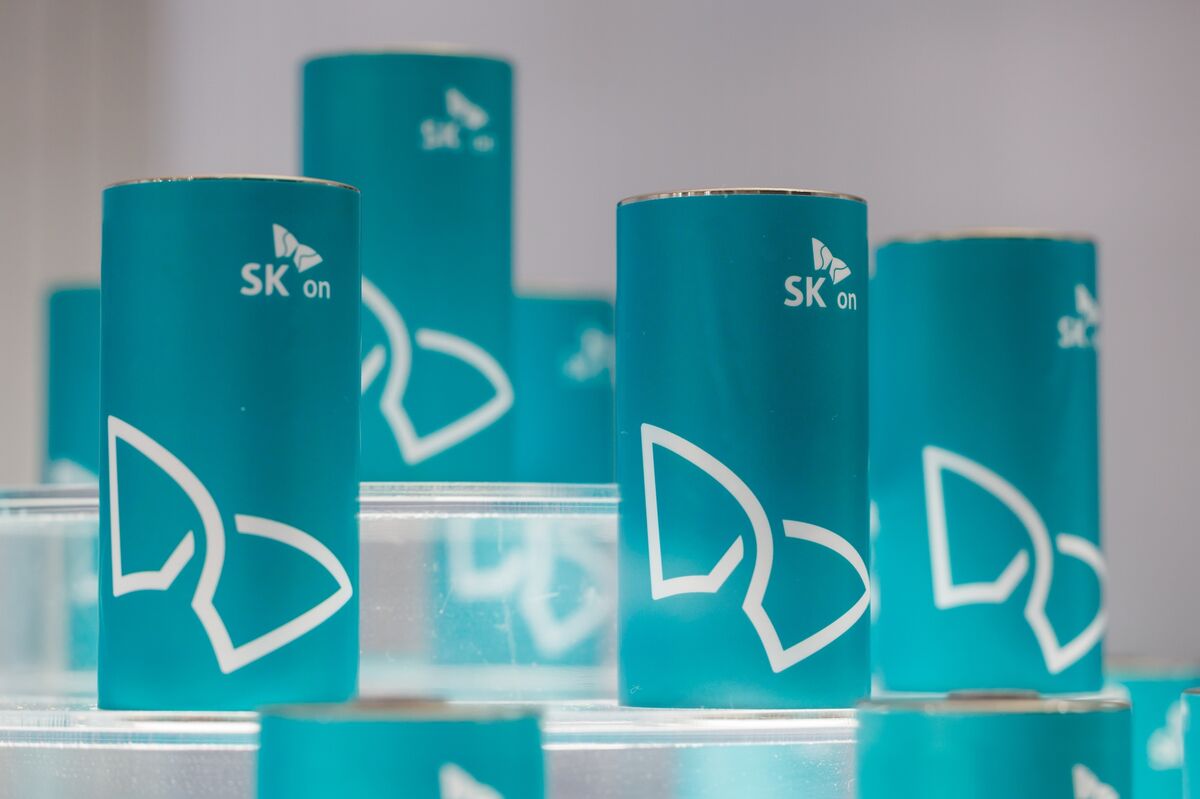 assets.bwbx.io image