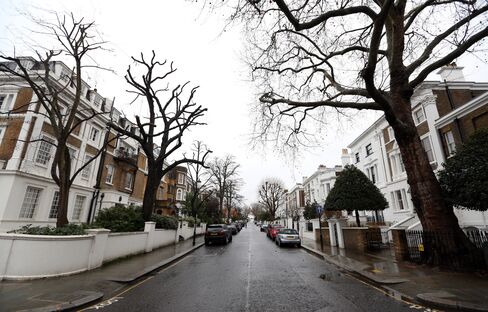 London Luxury-Home Prices Rise Most in 10 Months as Pound Slides