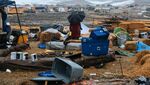 Campers prepare for the deadline to leave the Oceti Sakowin protest camp in Cannon Ball, North Dakota, on Feb. 22, 2017.
