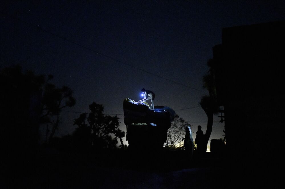 India Nears Power Success But Millions Still In The Dark - 