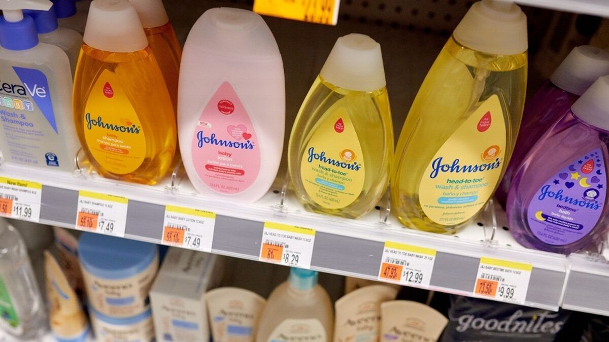 J&amp;J CFO on Orthopedics Spinoff, Earnings, Drug Pricing