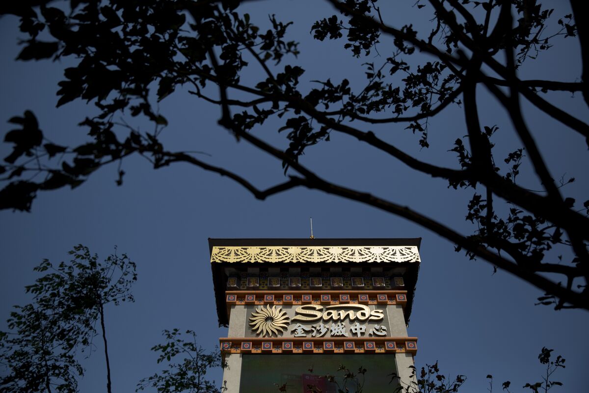 Sands’ Sales, Earnings Beat on Macau Recovery, Singapore Gains