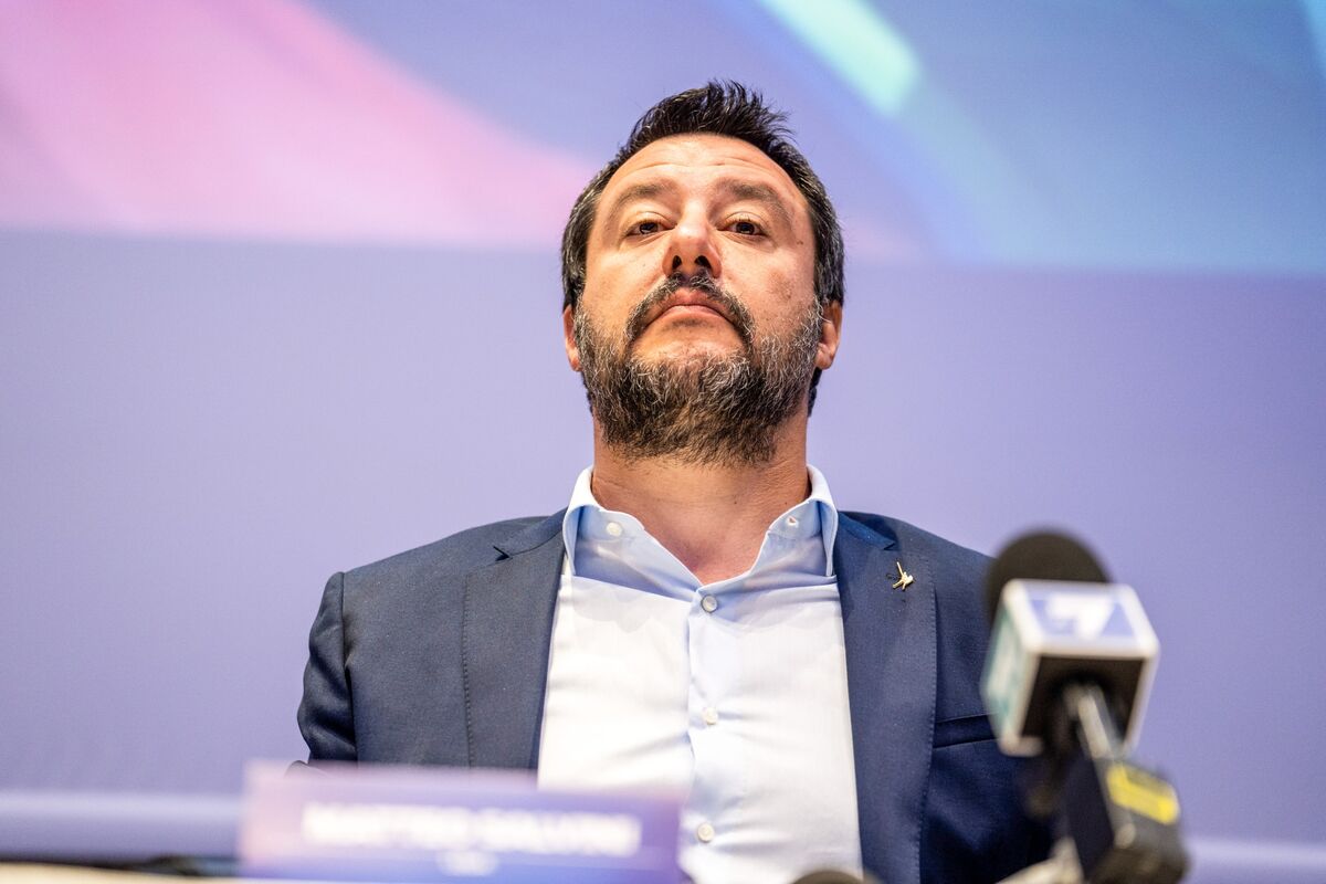 Salvini Suffers Defeat As Italian Premier Dismisses Adviser - Bloomberg