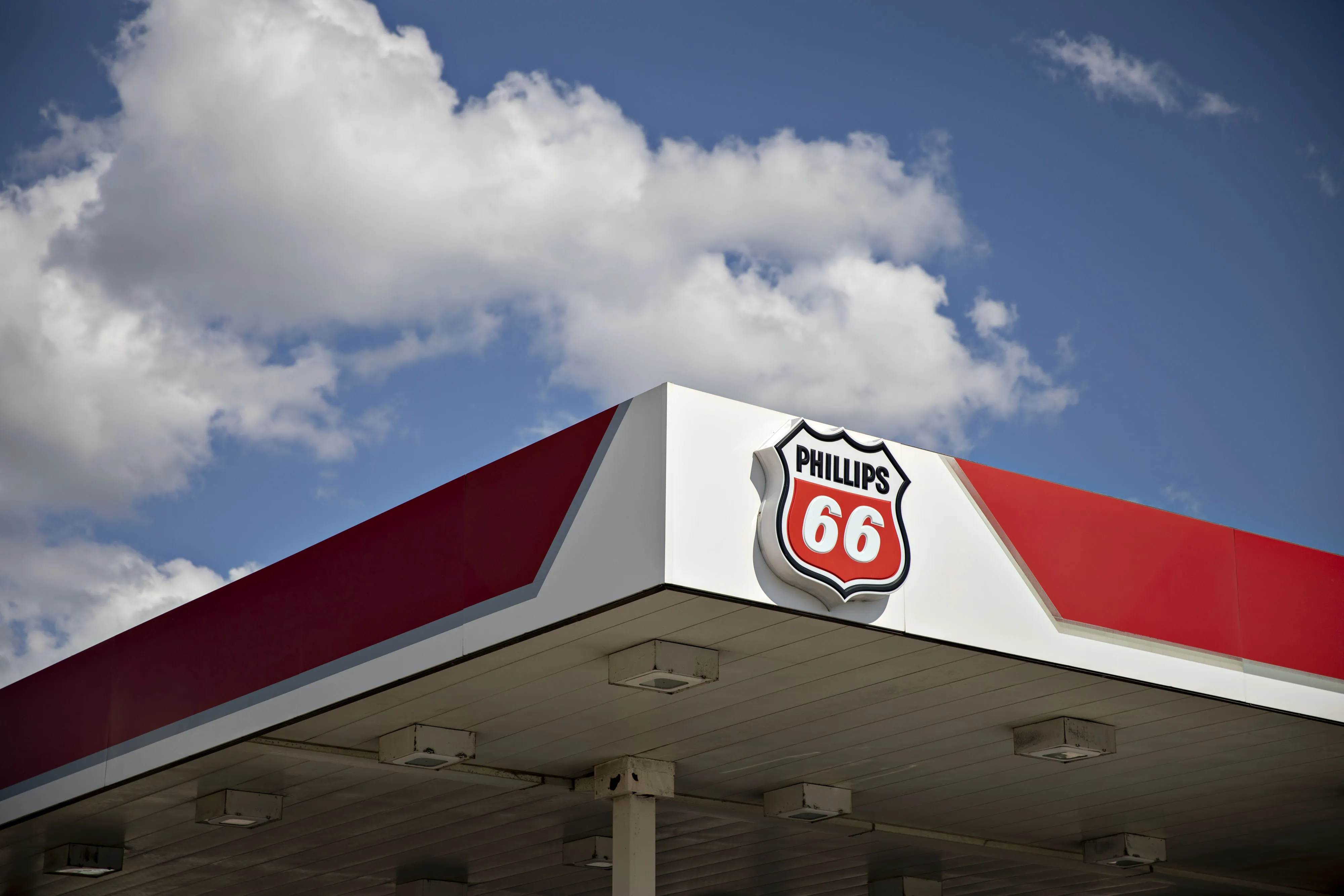 Elliott last month&nbsp;disclosed&nbsp;a stake of more than $2.5 billion in Phillips 66.