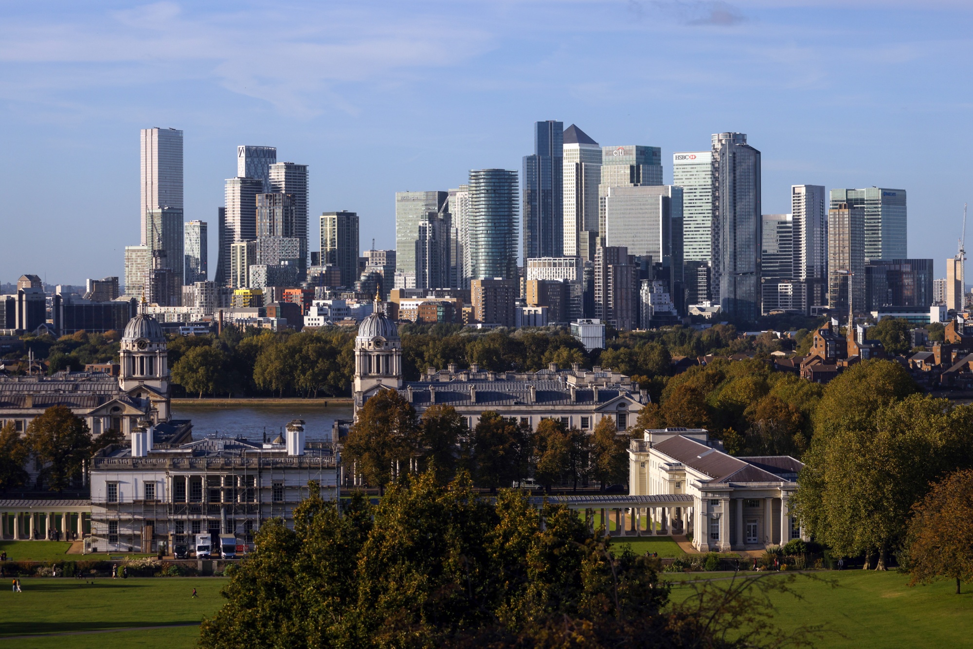 Clifford Chance Office Move: Law Firm to Quit Canary Wharf, Return to City  - Bloomberg