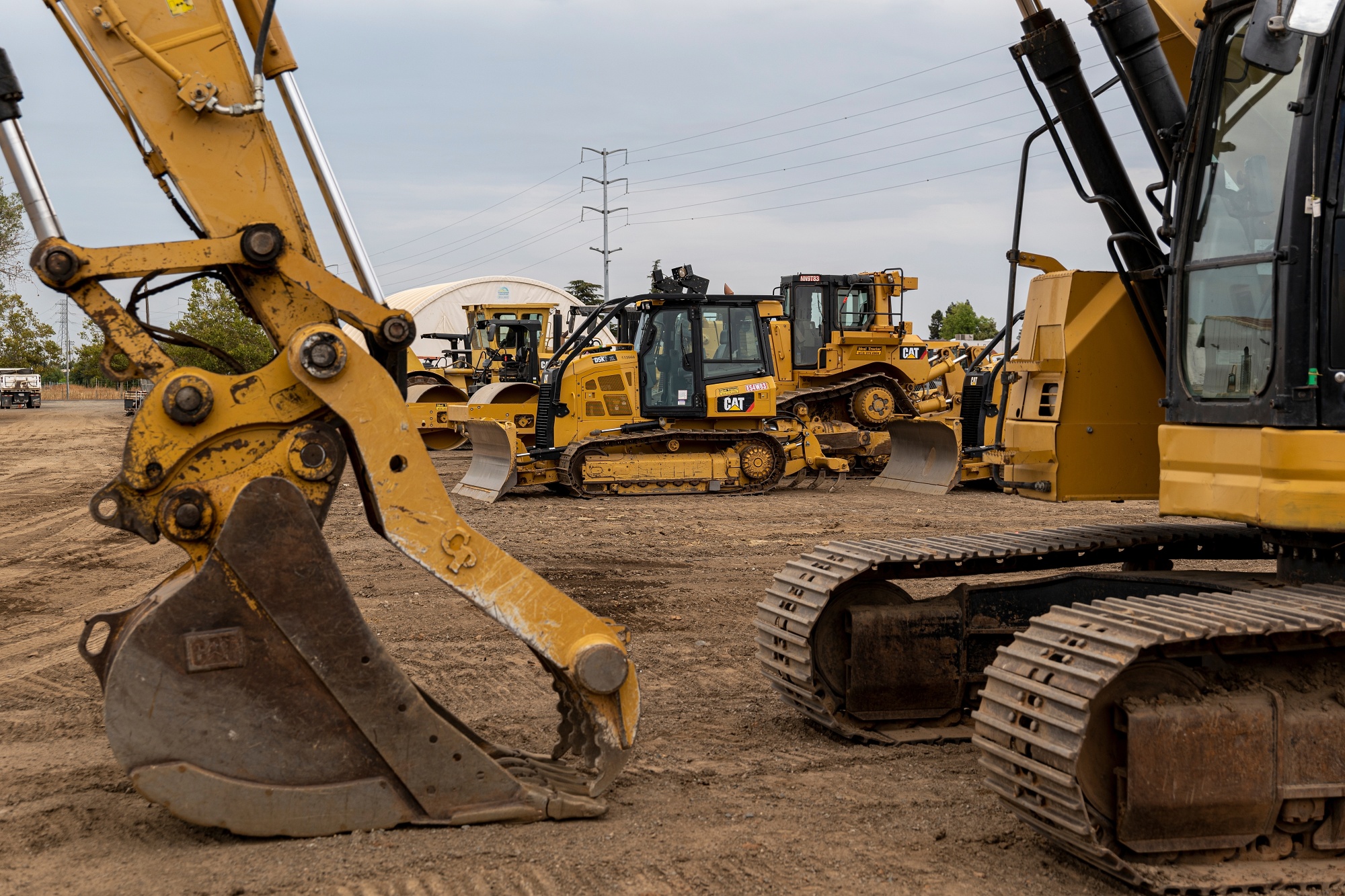 Caterpillar's (CAT) Tax Saga Ends With $740 Million IRS Settlement -  Bloomberg