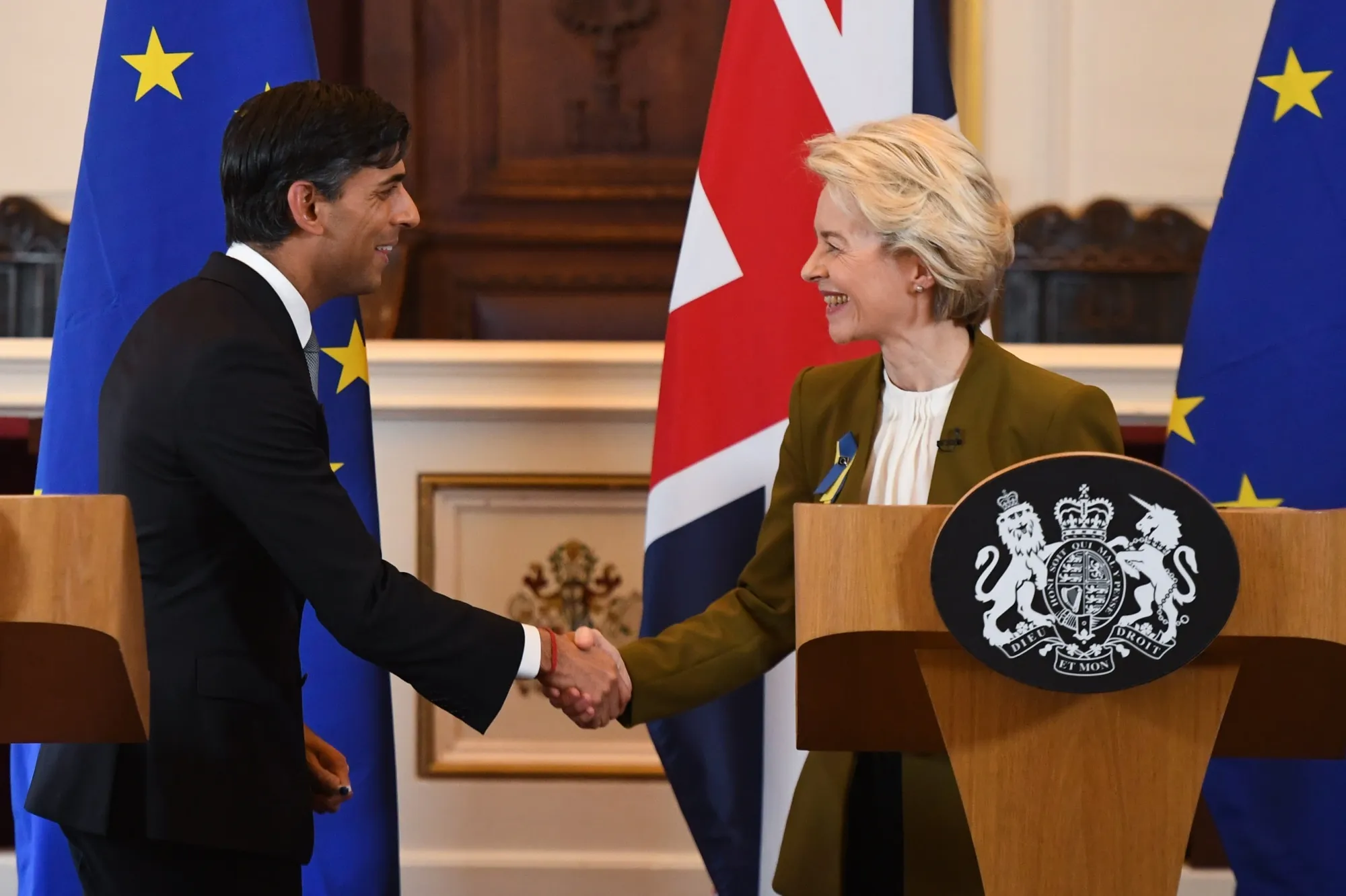Rishi Sunak, left, and Ursula von der Leyen, in Windsor on Feb. 27.