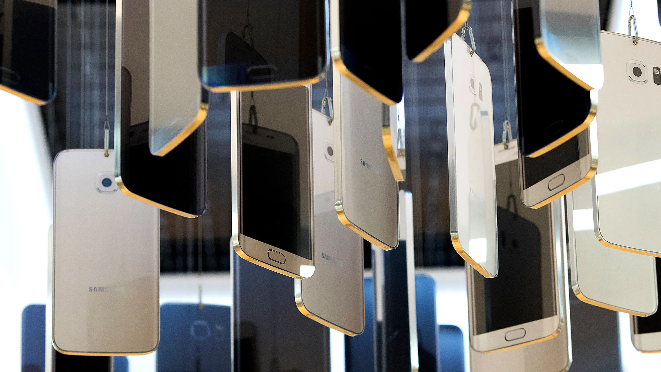 Samsung Electronics Co. Launches Galaxy S6 And Galaxy S6 Edge In South Korea