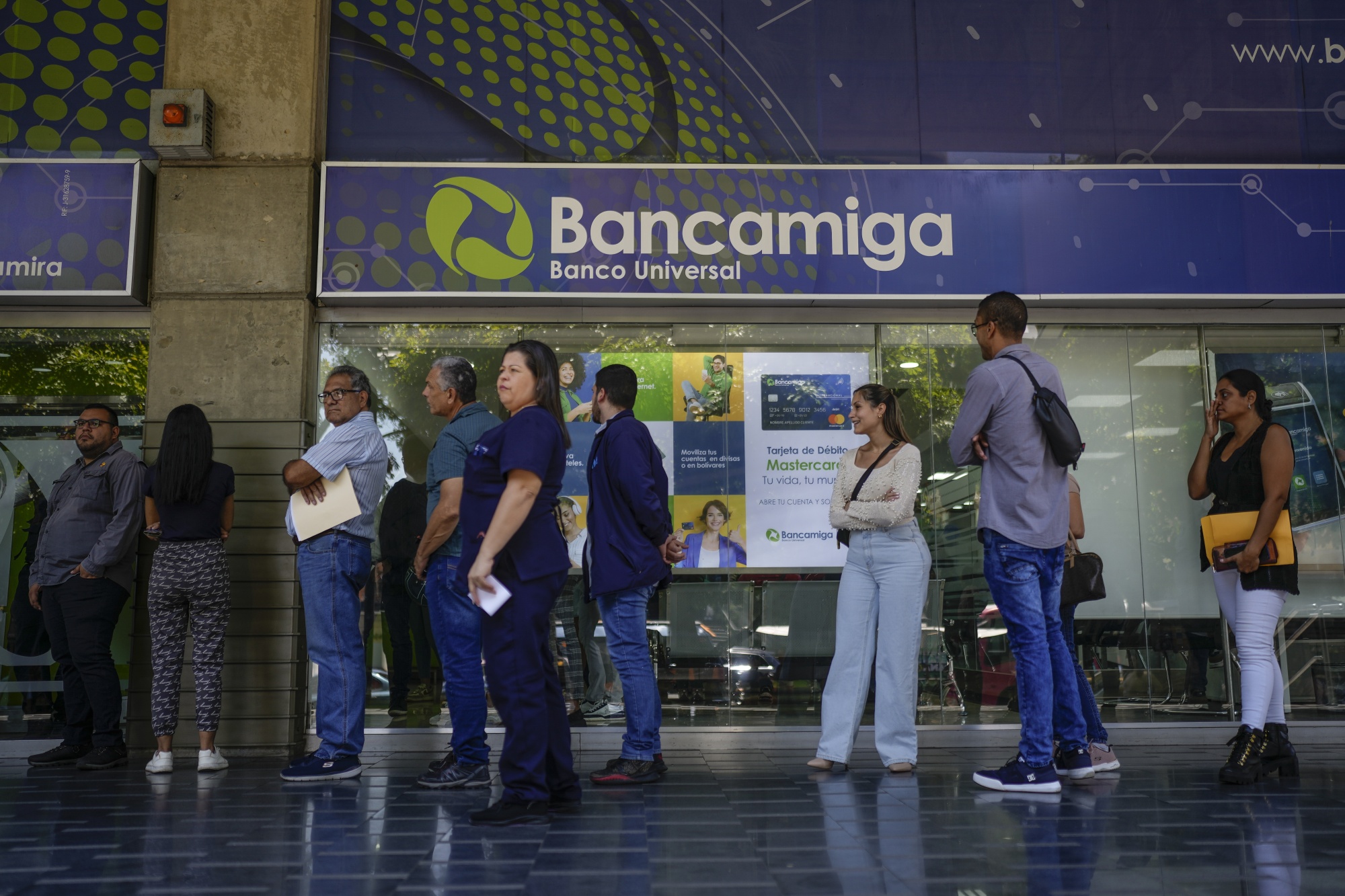 Venezuela’s Banking Regulator to Monitor Bancamiga on PDVSA Corruption ...