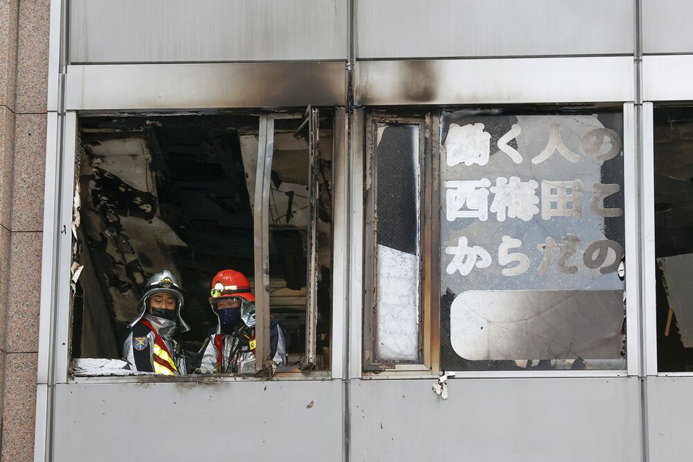 大阪 北区のビル火災で27人が心肺停止 放火の疑いも 報道 Bloomberg