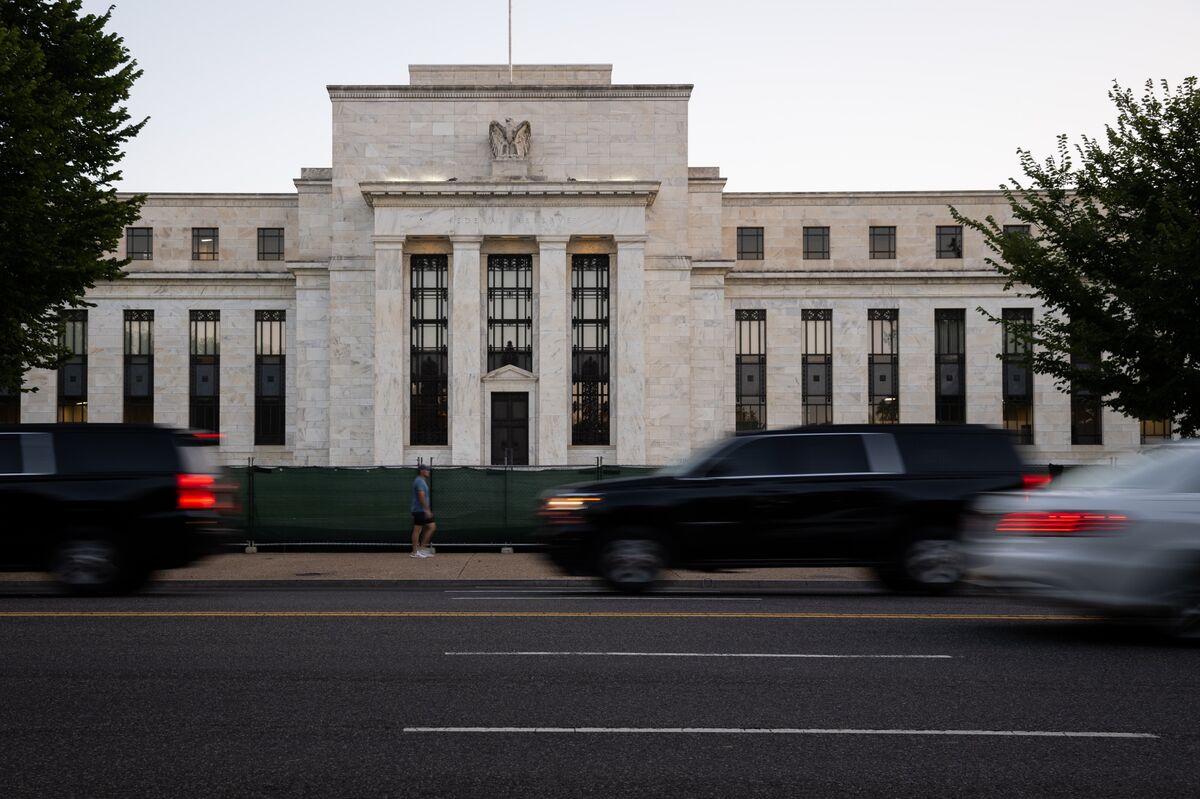 Fed’s Beige Book Shows Little or No Growth Across Most of the US