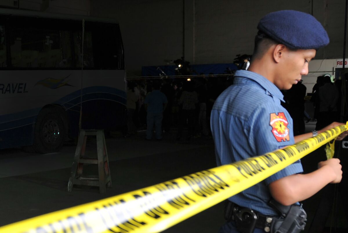 Gunmen Rider Gunmen Kill 9 Motorcycle Riders in Southern Philippines - Bloomberg