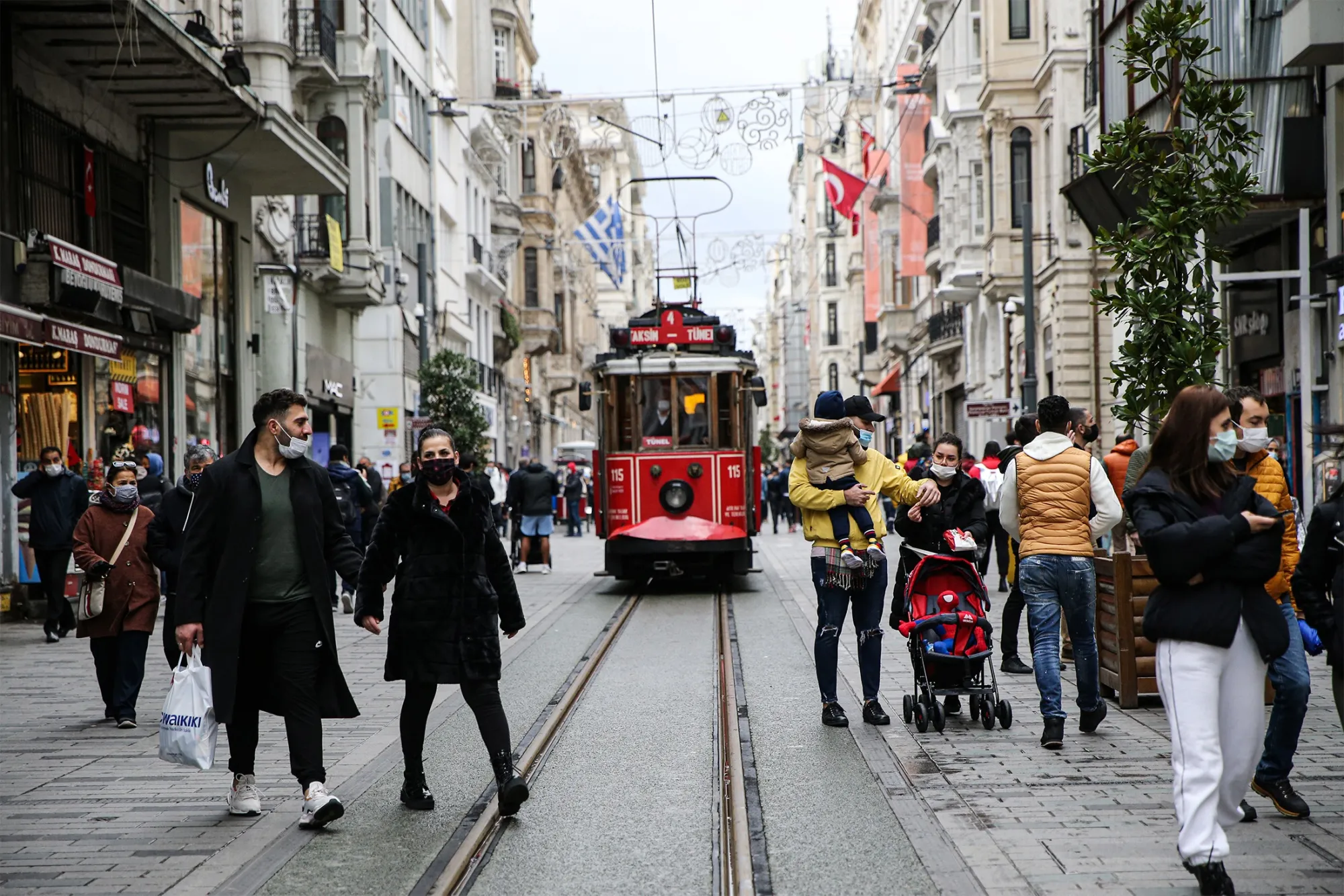 People in a shipping district in Istanbul after new coronavirus restrictions ended, on Nov 22.