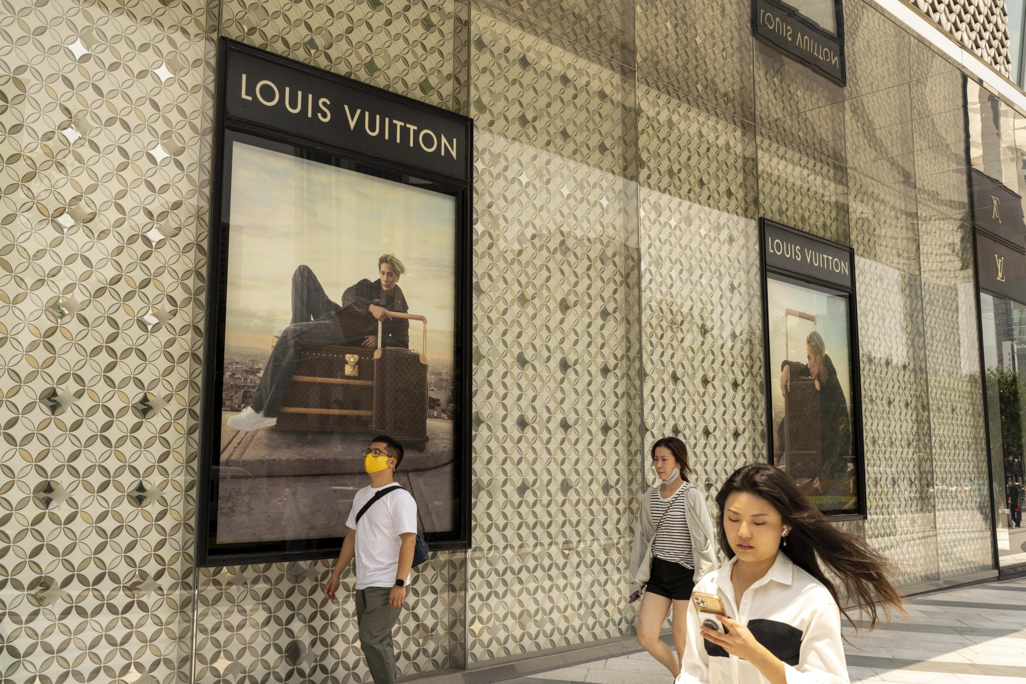 Louis Vuitton Flagship  Shenzhen ChinaBoutique  Louis vuitton china Louis  vuitton Luohu