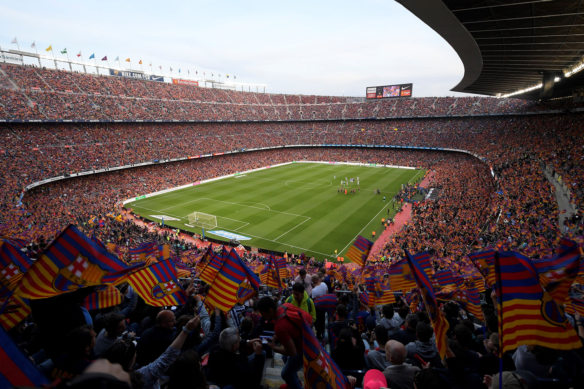 Camp Nou Renovation: FC Barcelona Fans Back $1.7 Billion Stadium ...