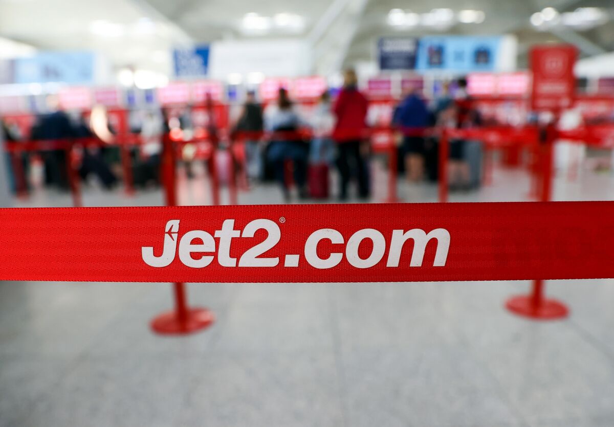 Jet2 Shares Drop After CEO Warns Margins Will Be Under Pressure