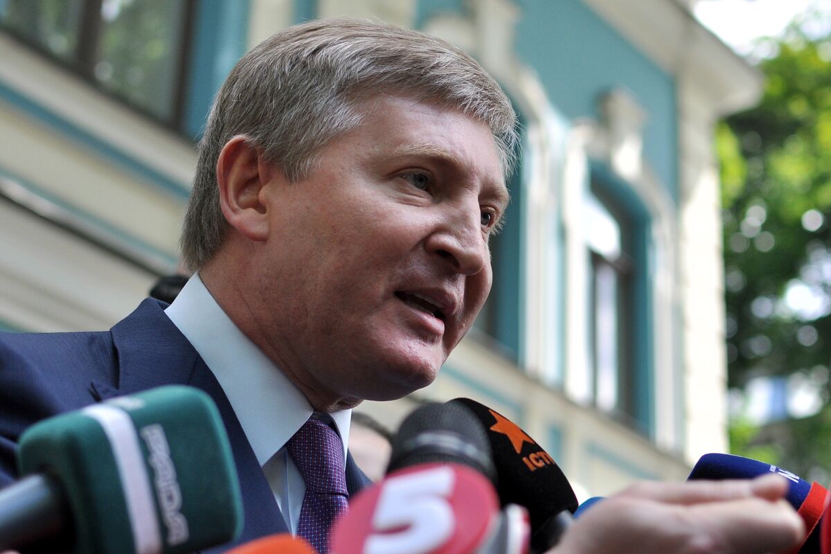 Ukraine Billionaire’s Struggling Steel Firm Eyes Bond Extensions