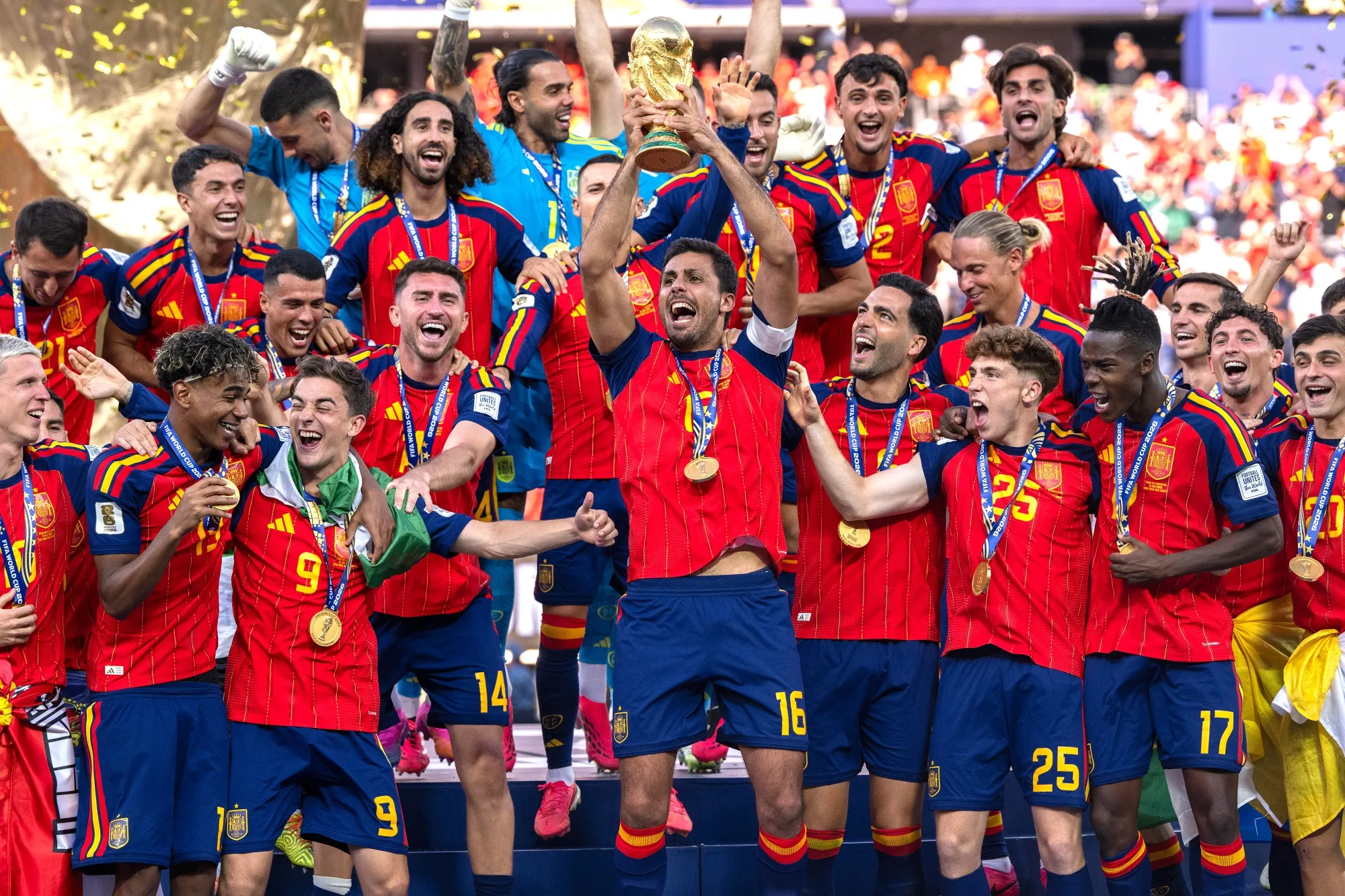 W杯決勝はアディダス勢対決､「夢見た結末ではなかった」とナイキ幹部